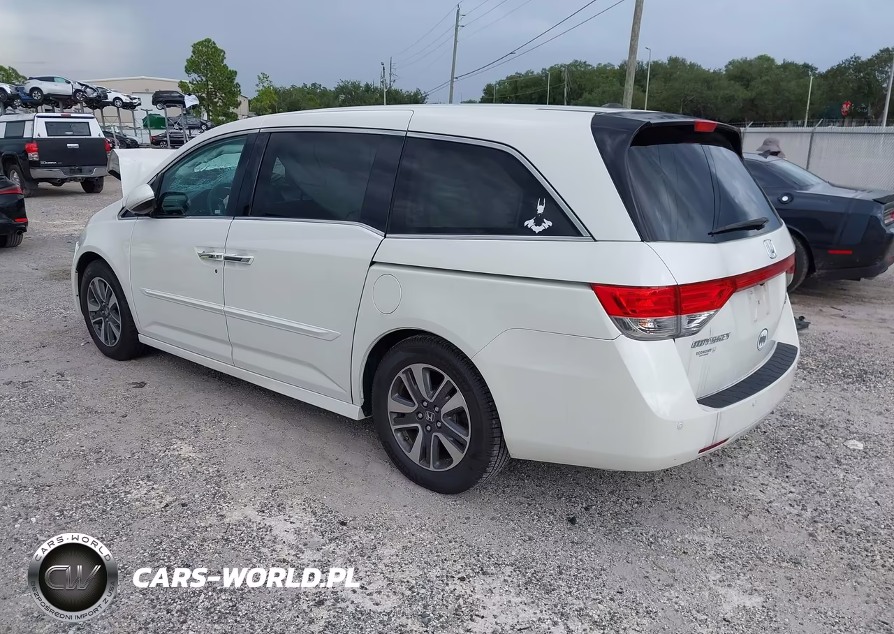 2015 Honda Odyssey Touring-Touring Elite VIN:5FNRL5H96FB090019 - 3
