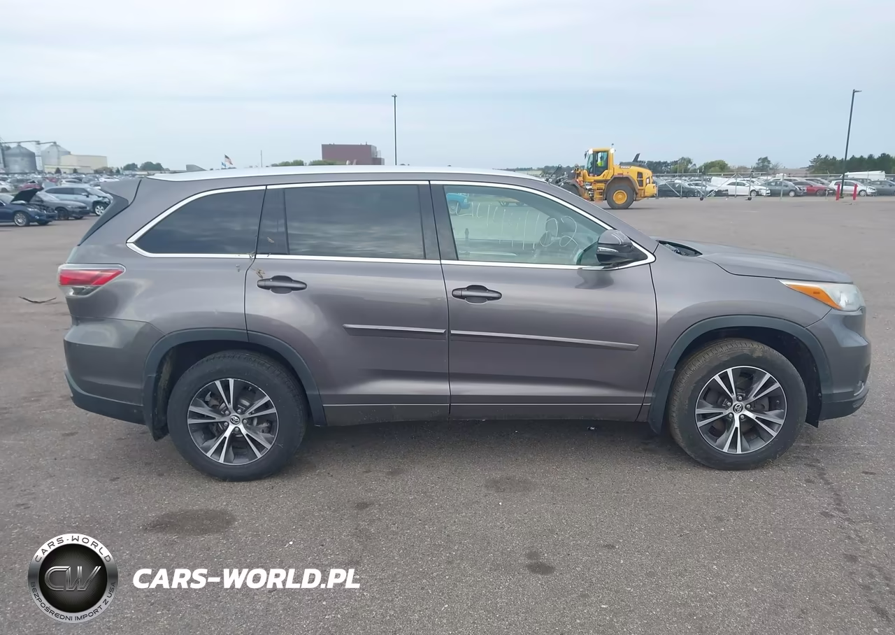 2016 Toyota Highlander Xle V6 VIN:5TDJKRFH1GS228841 - 14