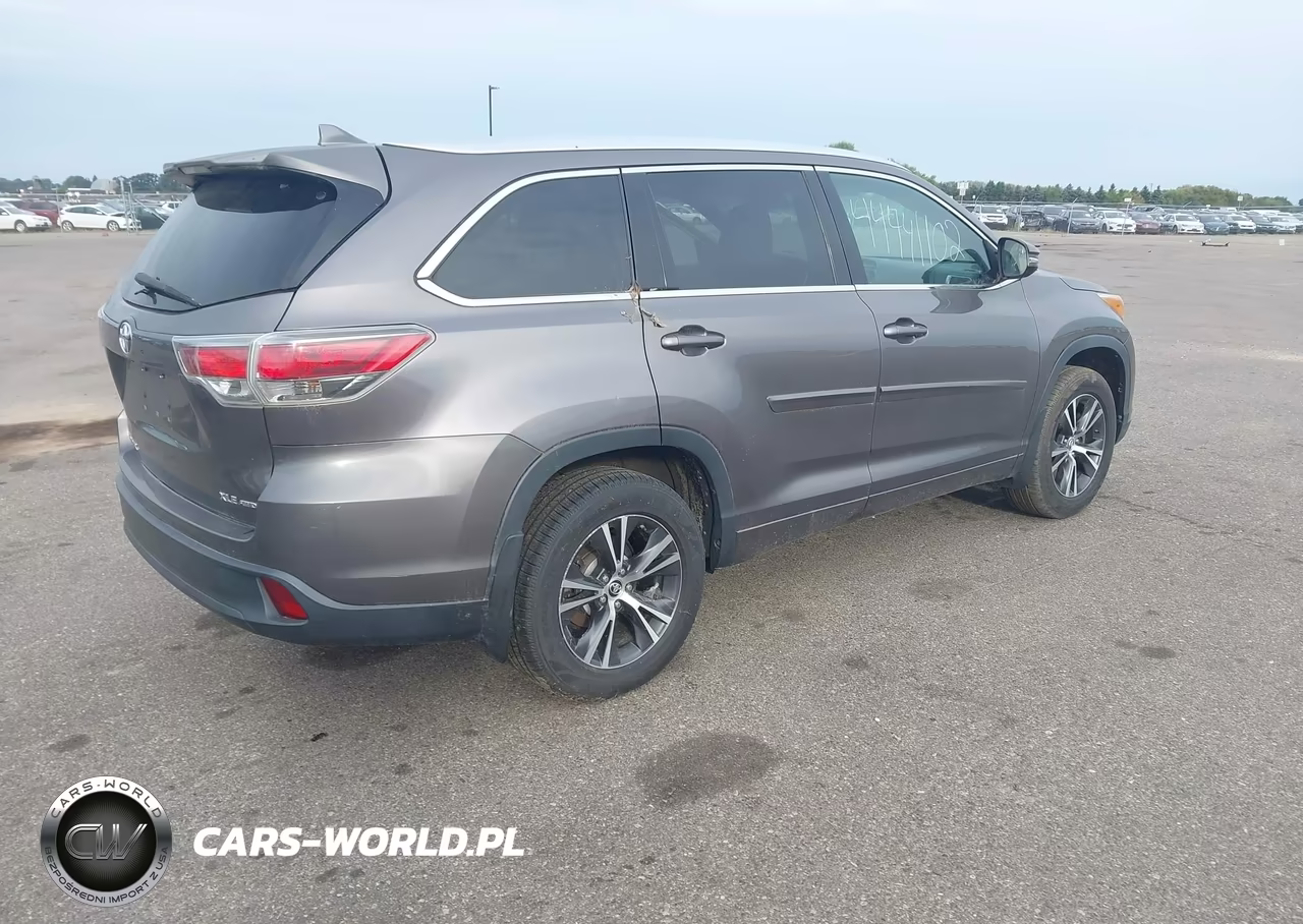 2016 Toyota Highlander Xle V6 VIN:5TDJKRFH1GS228841 - 4