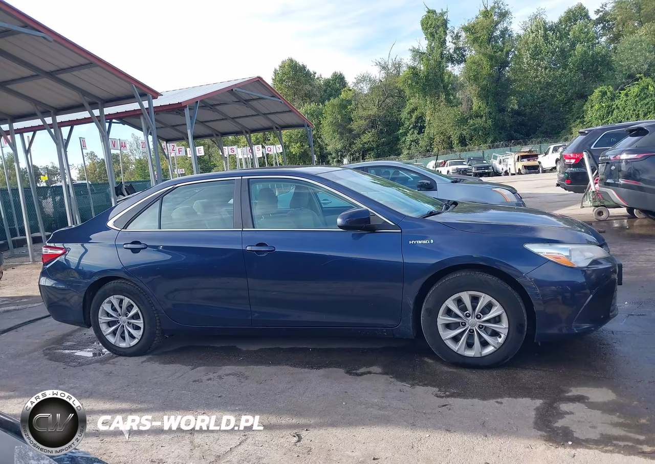 2016 Toyota Camry Hybrid Le VIN:4T1BD1FK0GU196399 - 13