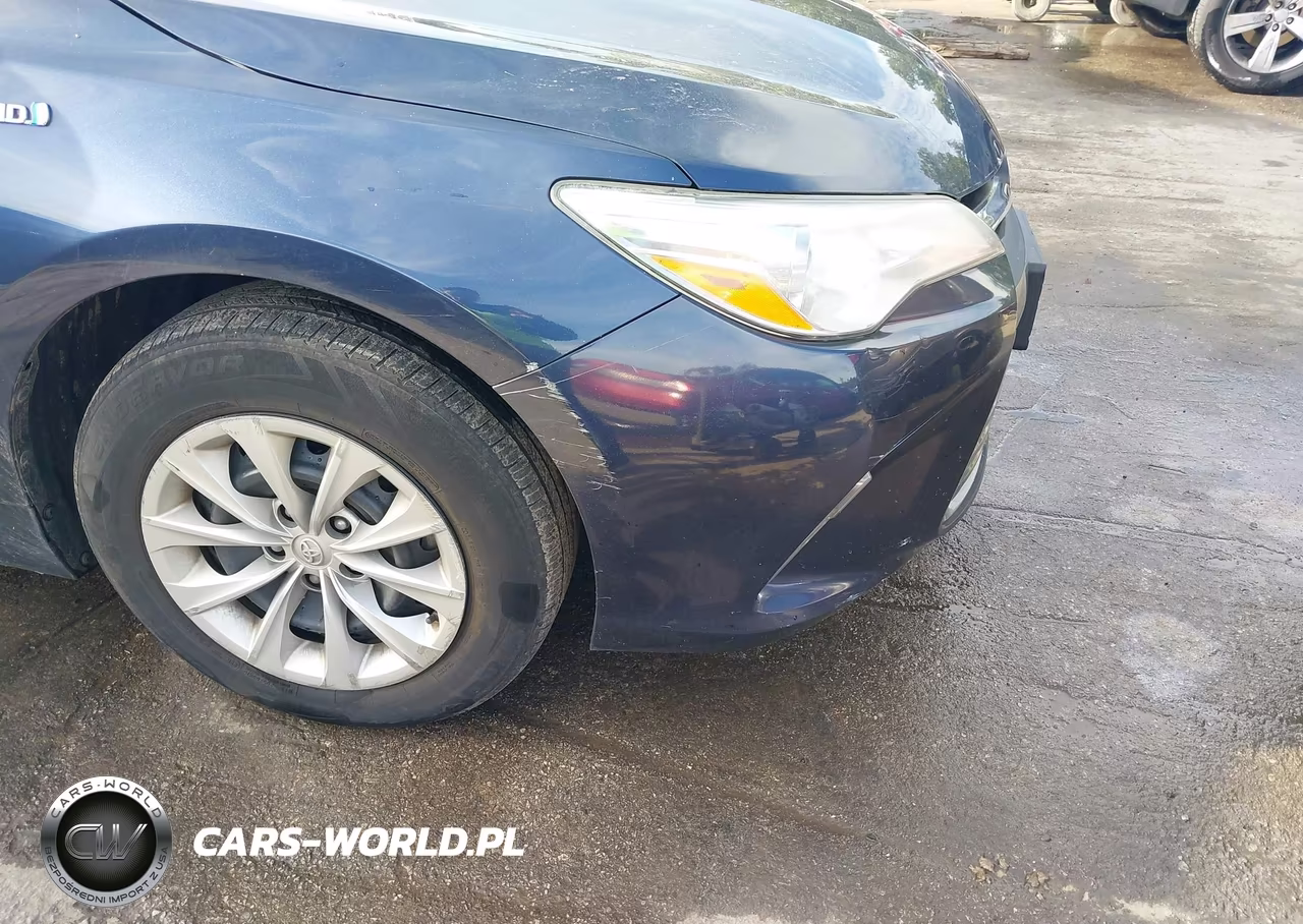 2016 Toyota Camry Hybrid Le VIN:4T1BD1FK0GU196399 - 18
