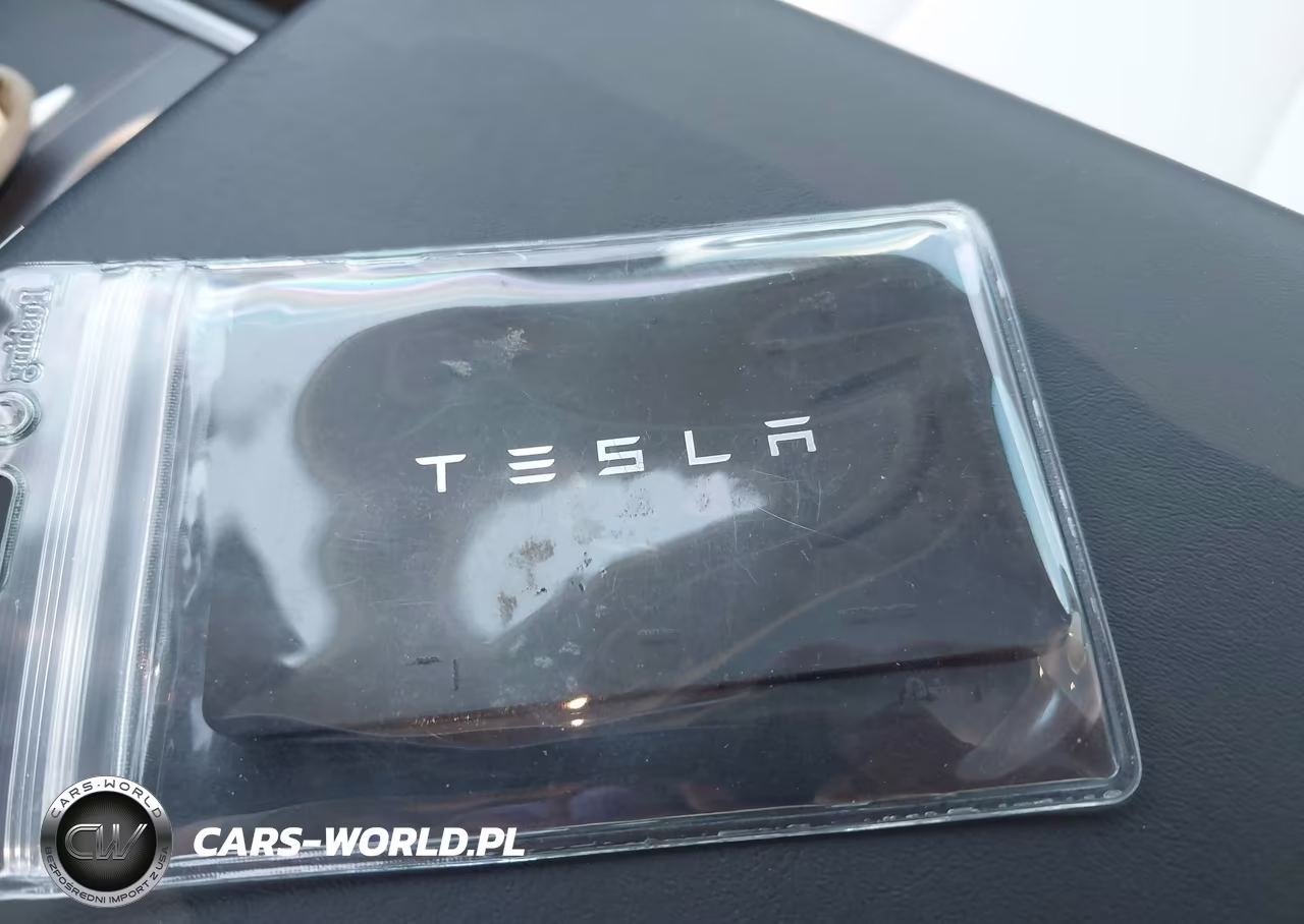 2021 Tesla Model Y Performance Dual Motor All-Wheel Drive VIN:5YJYGDEF6MF246626 - 11
