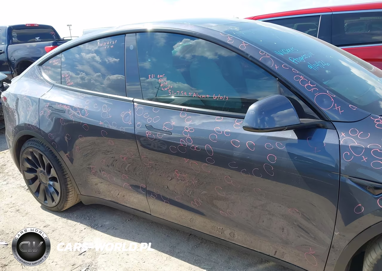 2021 Tesla Model Y Performance Dual Motor All-Wheel Drive VIN:5YJYGDEF6MF246626 - 13