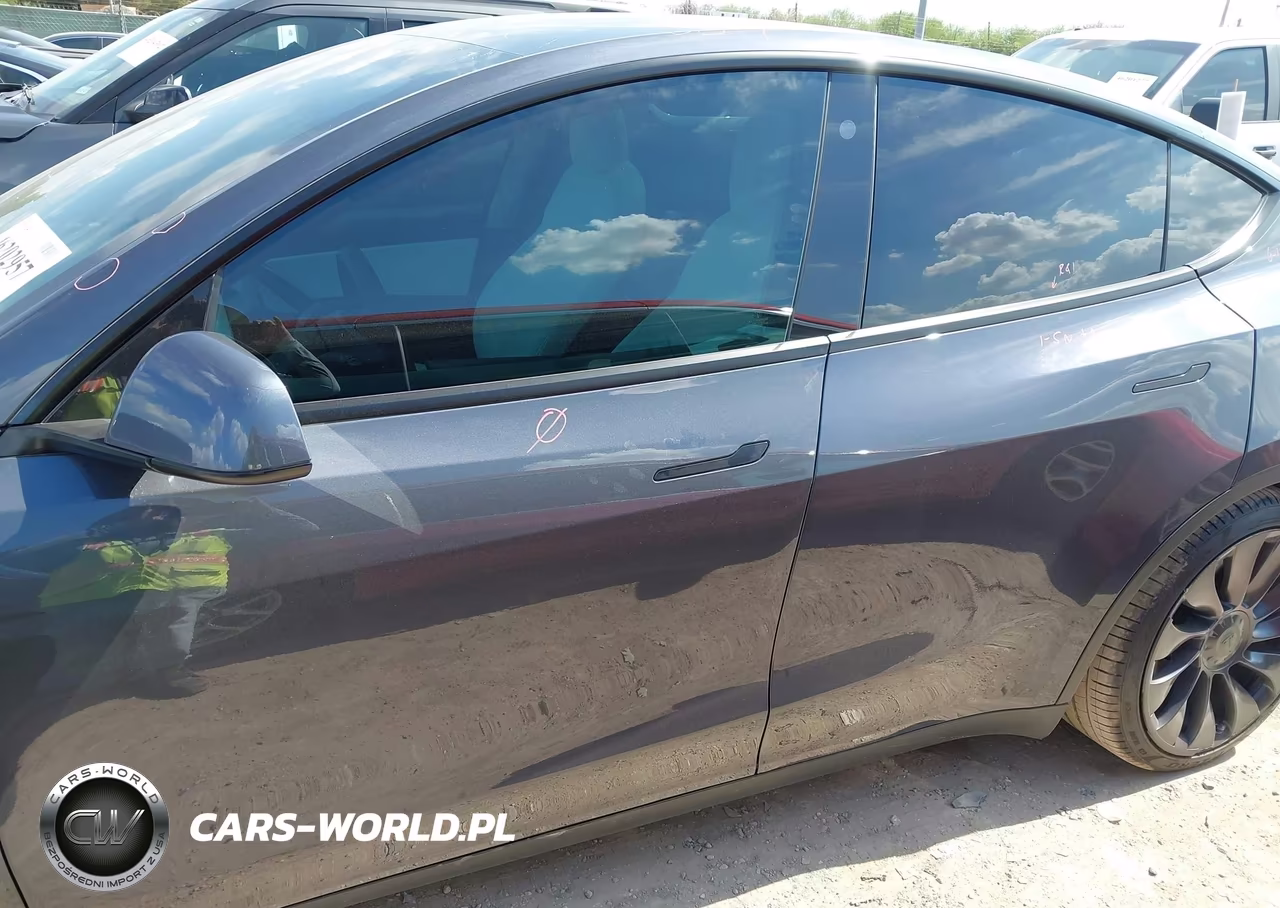 2021 Tesla Model Y Performance Dual Motor All-Wheel Drive VIN:5YJYGDEF6MF246626 - 14