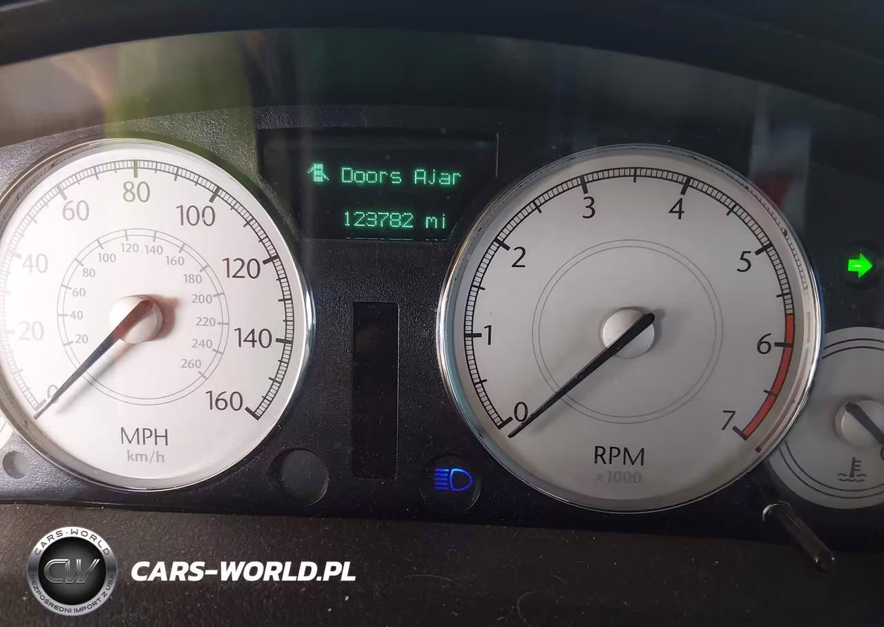 2007 Chrysler 300C VIN:2C3LA63H27H679813 - 7