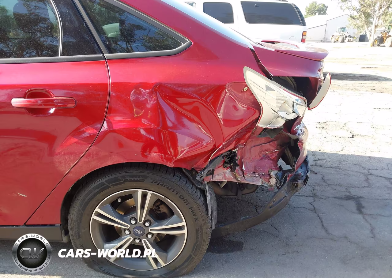 2014 Ford Focus Se VIN:1FADP3F29EL131950 - 13
