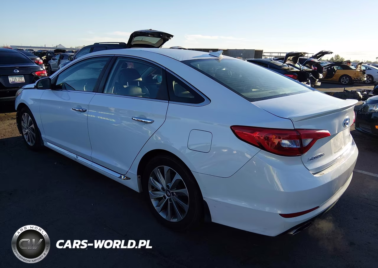 2015 Hyundai Sonata 2.4L Sport VIN:5NPE34AF5FH072931 - 3