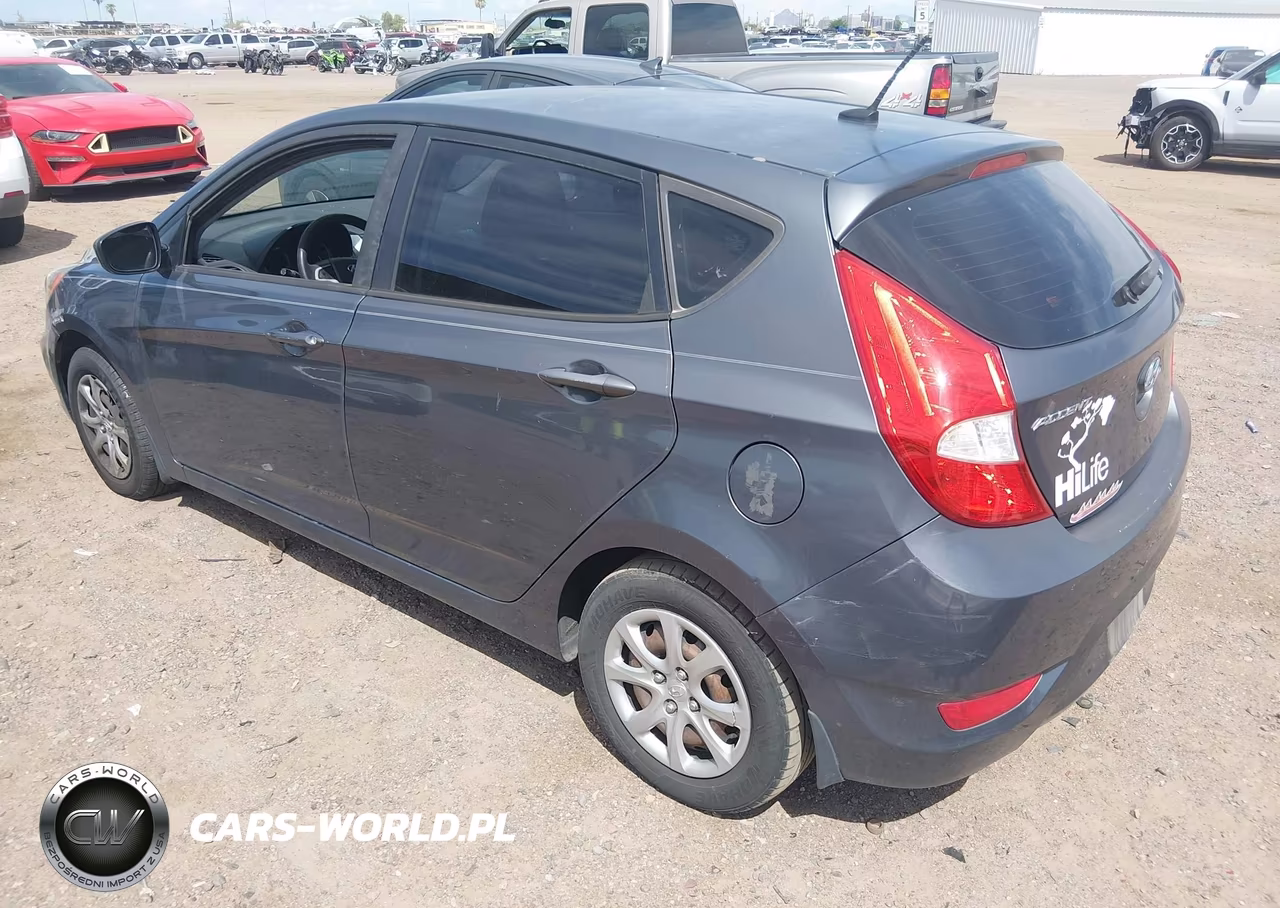 2013 Hyundai Accent Gs VIN:KMHCT5AE4DU084488 - 3
