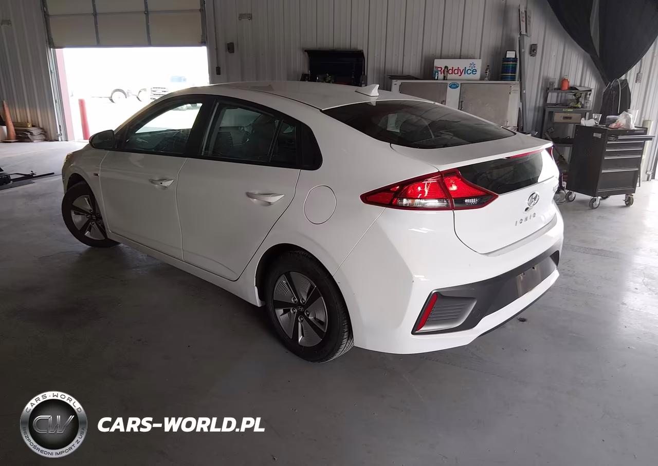 2020 Hyundai Ioniq Hybrid Blue VIN:KMHC65LC9LU220258 - 3