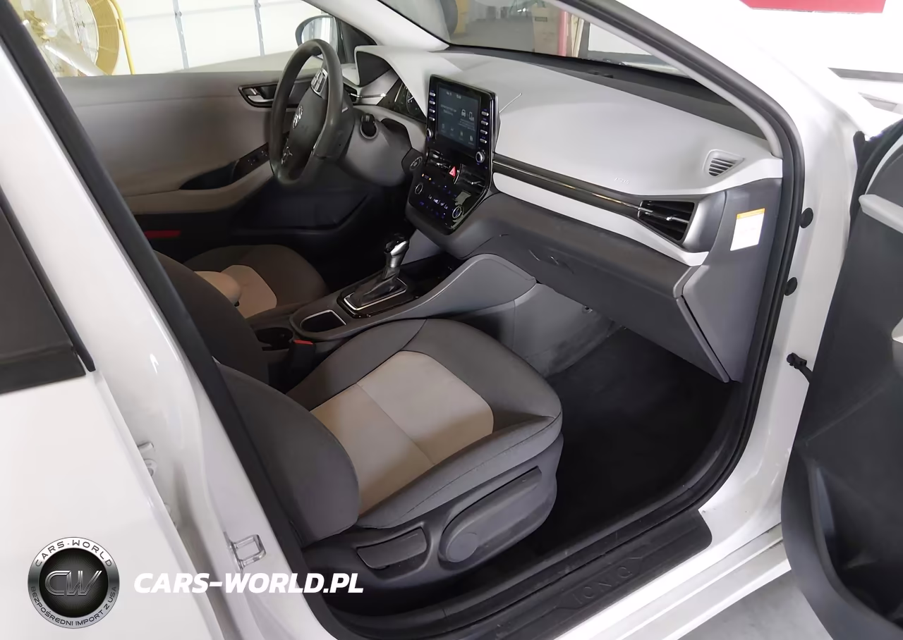 2020 Hyundai Ioniq Hybrid Blue VIN:KMHC65LC9LU220258 - 5