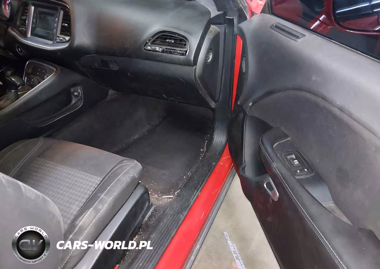 2016 Dodge Challenger Sxt VIN:2C3CDZAG6GH194982 - 5