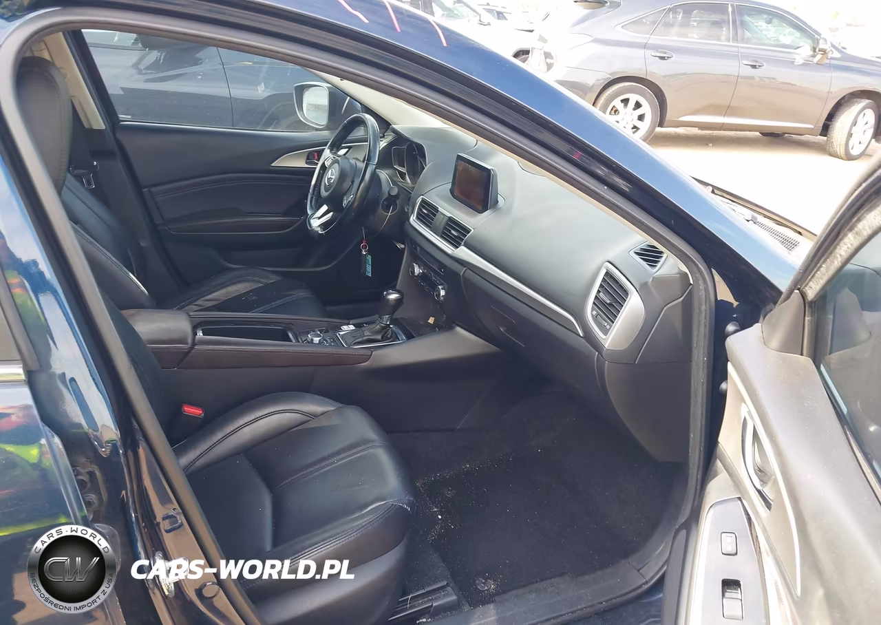2018 Mazda Mazda3 Touring VIN:3MZBN1V30JM210547 - 5