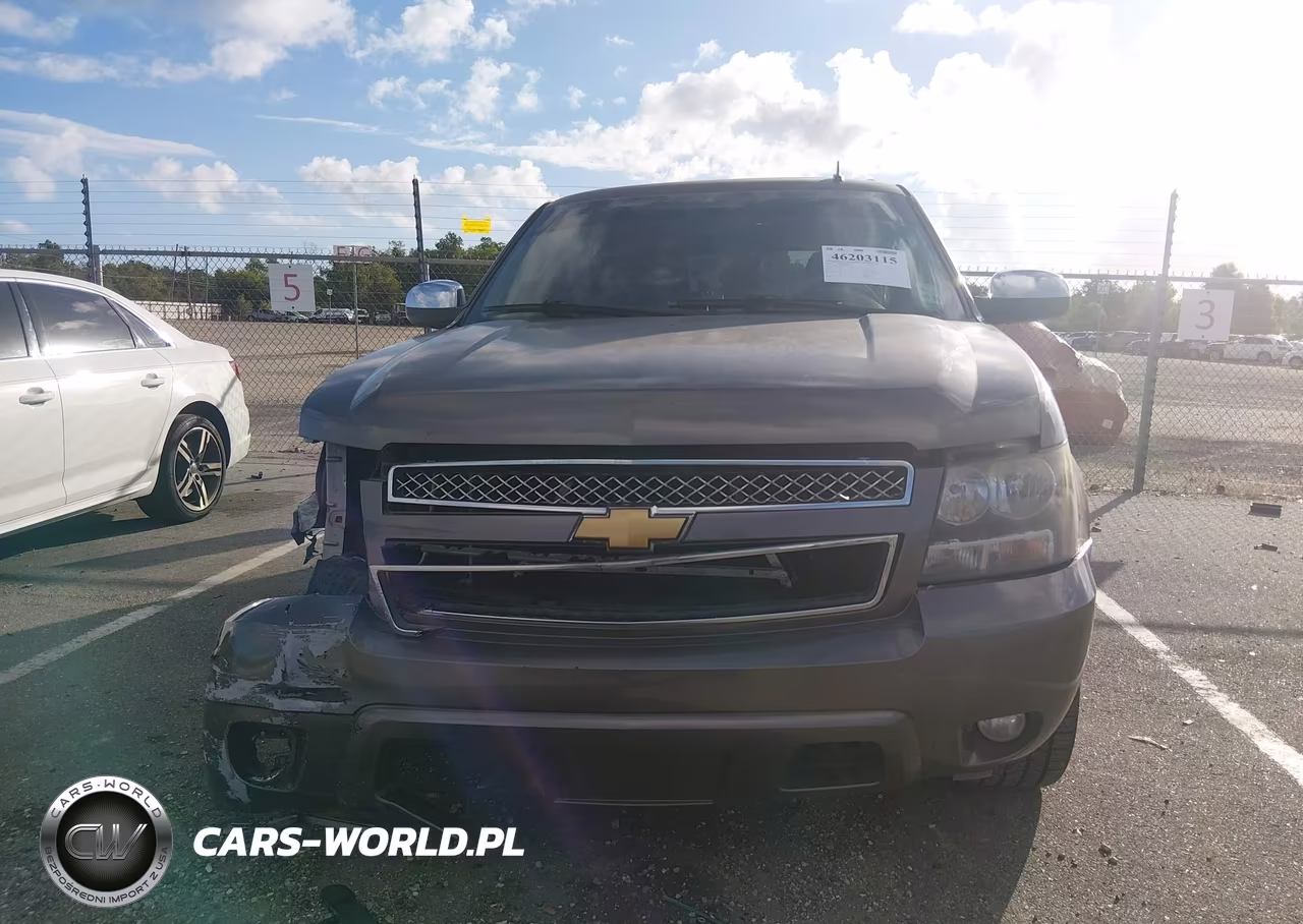 2014 Chevrolet Tahoe Ltz VIN:1GNSCCE0XER106850 - 11