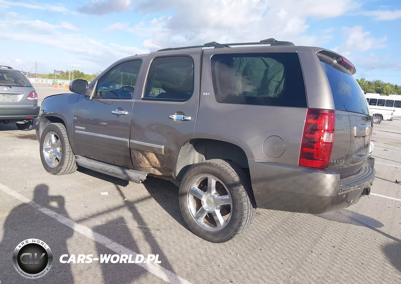 2014 Chevrolet Tahoe Ltz VIN:1GNSCCE0XER106850 - 3