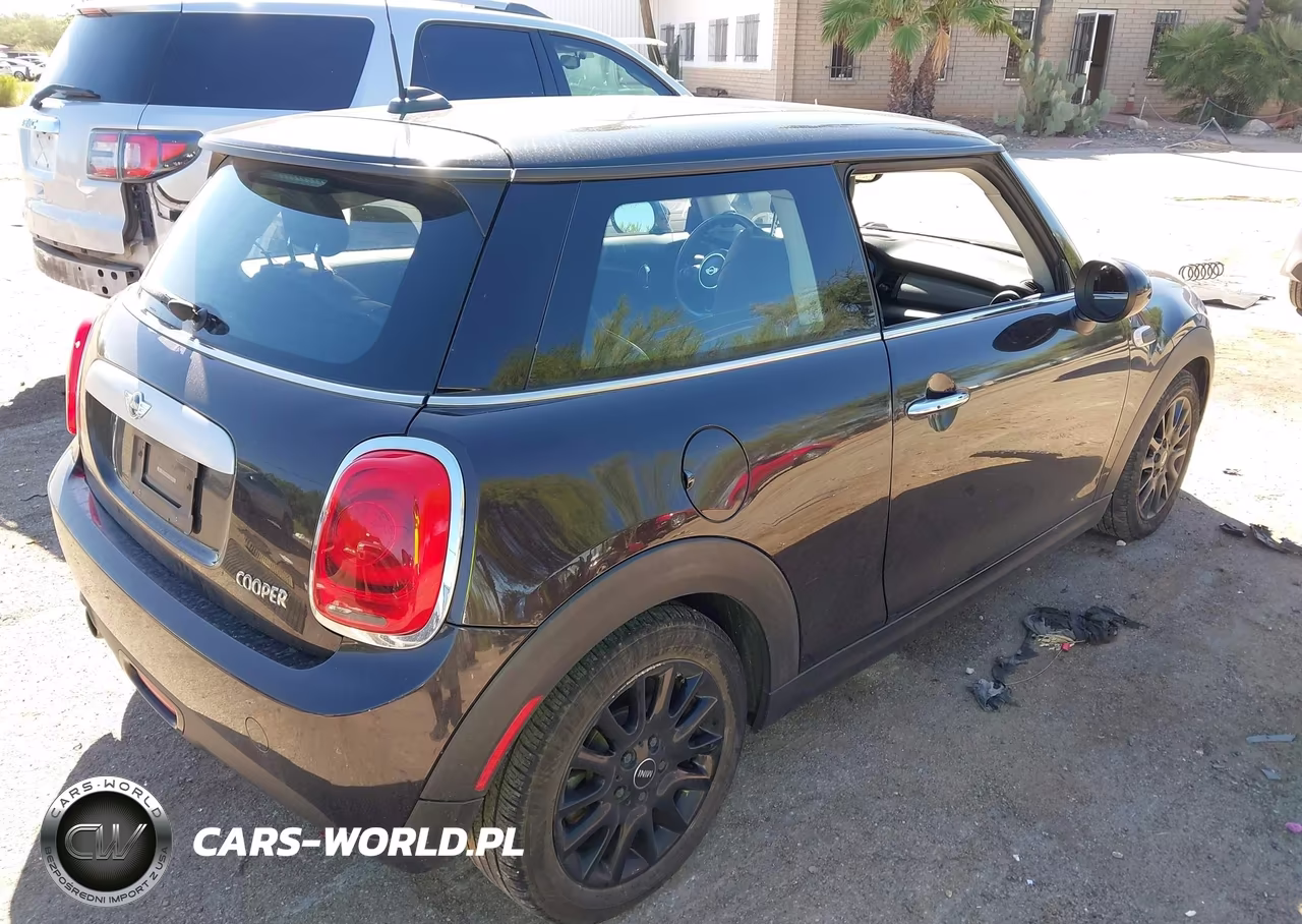 2015 Mini Cooper Hardtop Cooper (M6) VIN:WMWXM5C58FT940719 - 4