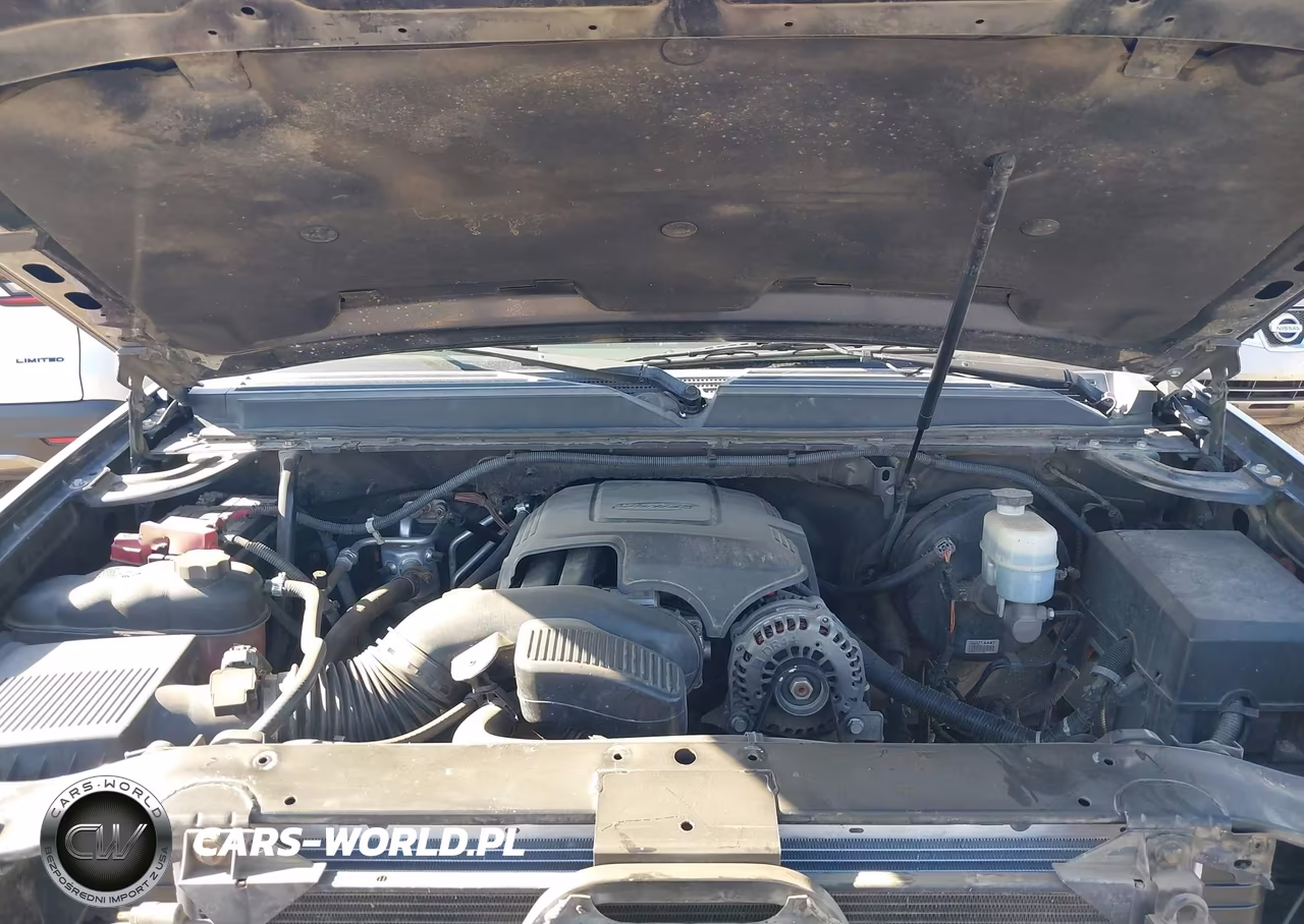 2010 Chevrolet Tahoe Ls VIN:1GNUKAE03AR240349 - 10