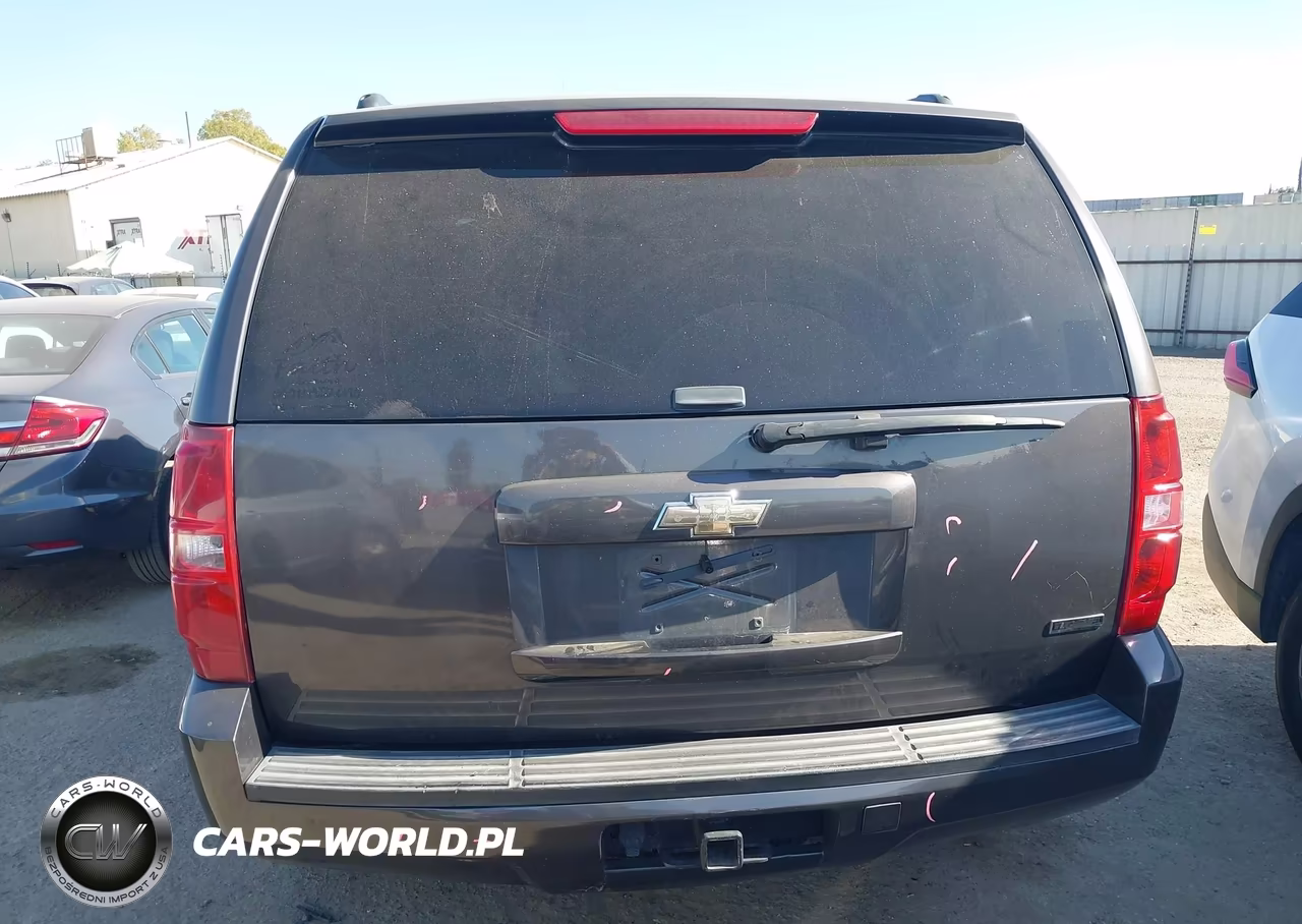 2010 Chevrolet Tahoe Ls VIN:1GNUKAE03AR240349 - 17