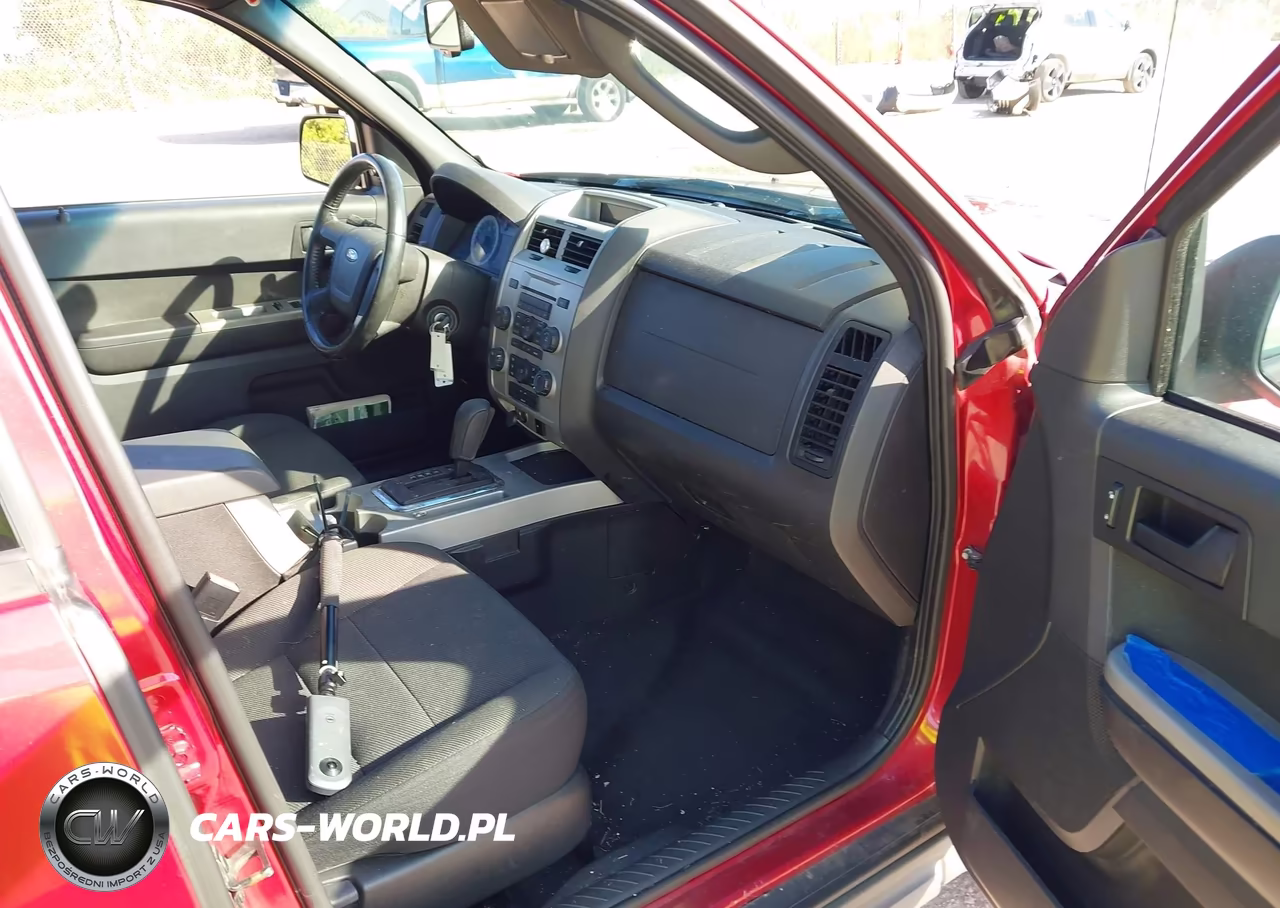 2009 Ford Escape Xlt VIN:1FMCU03729KB09311 - 5