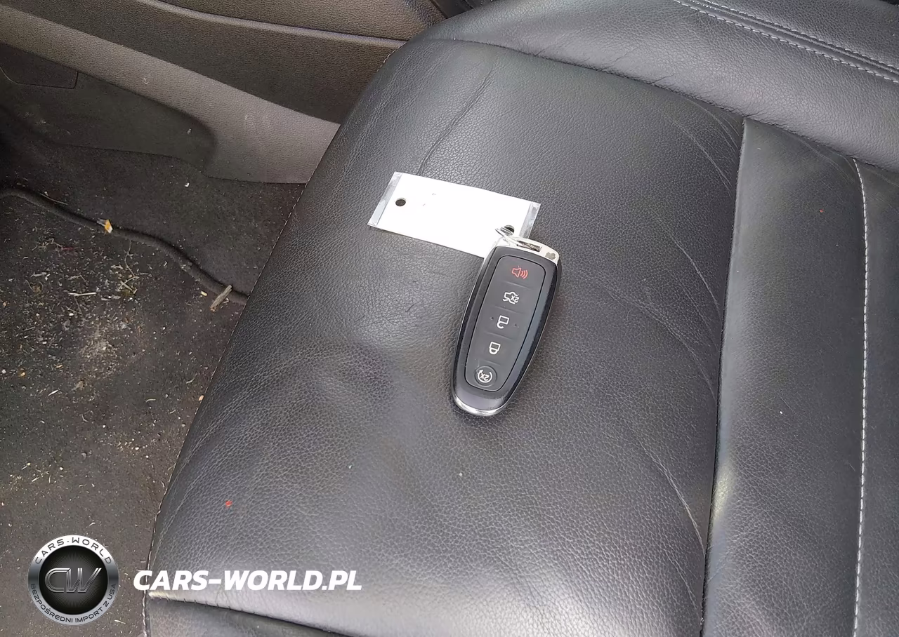 2016 Ford Escape Titanium VIN:1FMCU0J91GUC50800 - 11