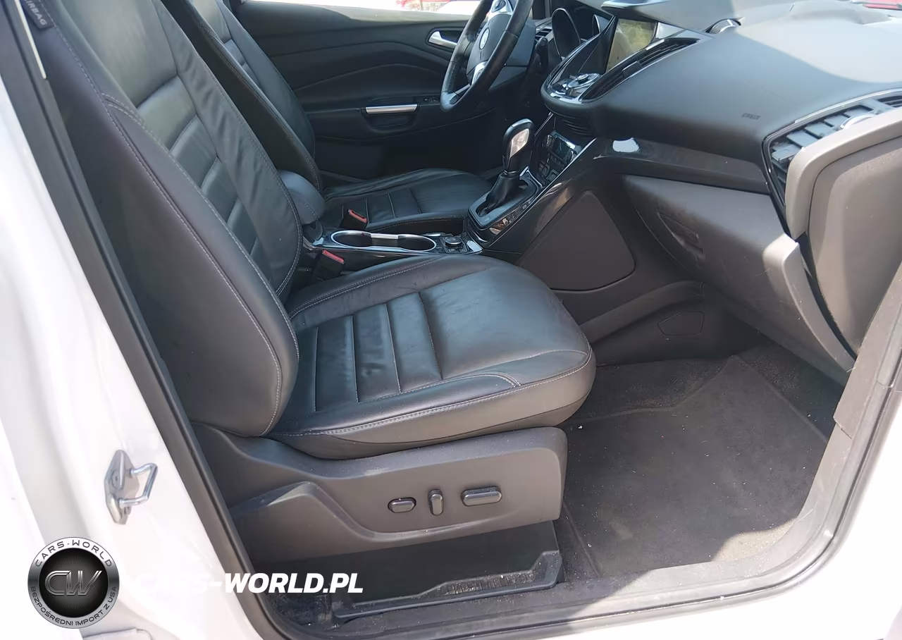 2016 Ford Escape Titanium VIN:1FMCU0J91GUC50800 - 5