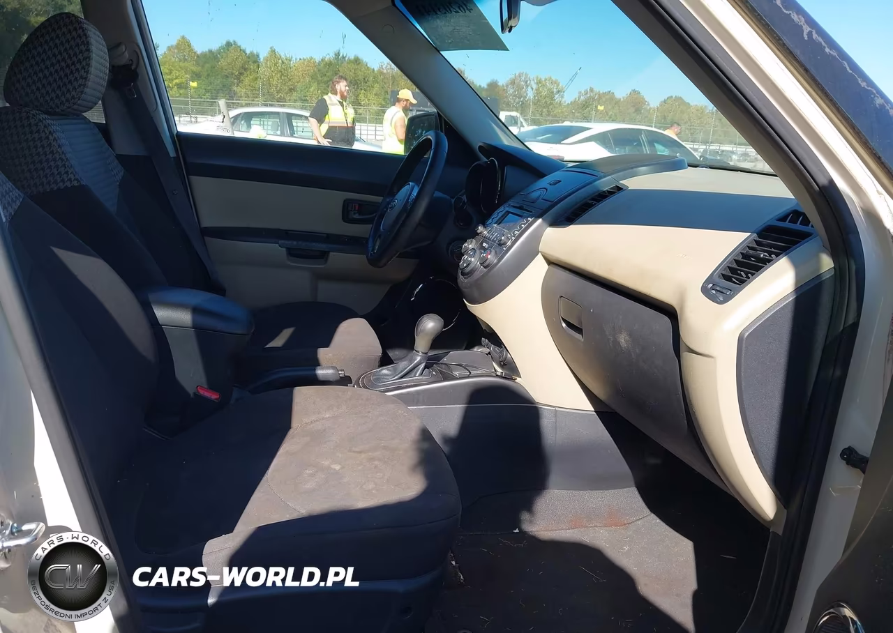 2011 Kia Soul ! VIN:KNDJT2A20B7320405 - 5