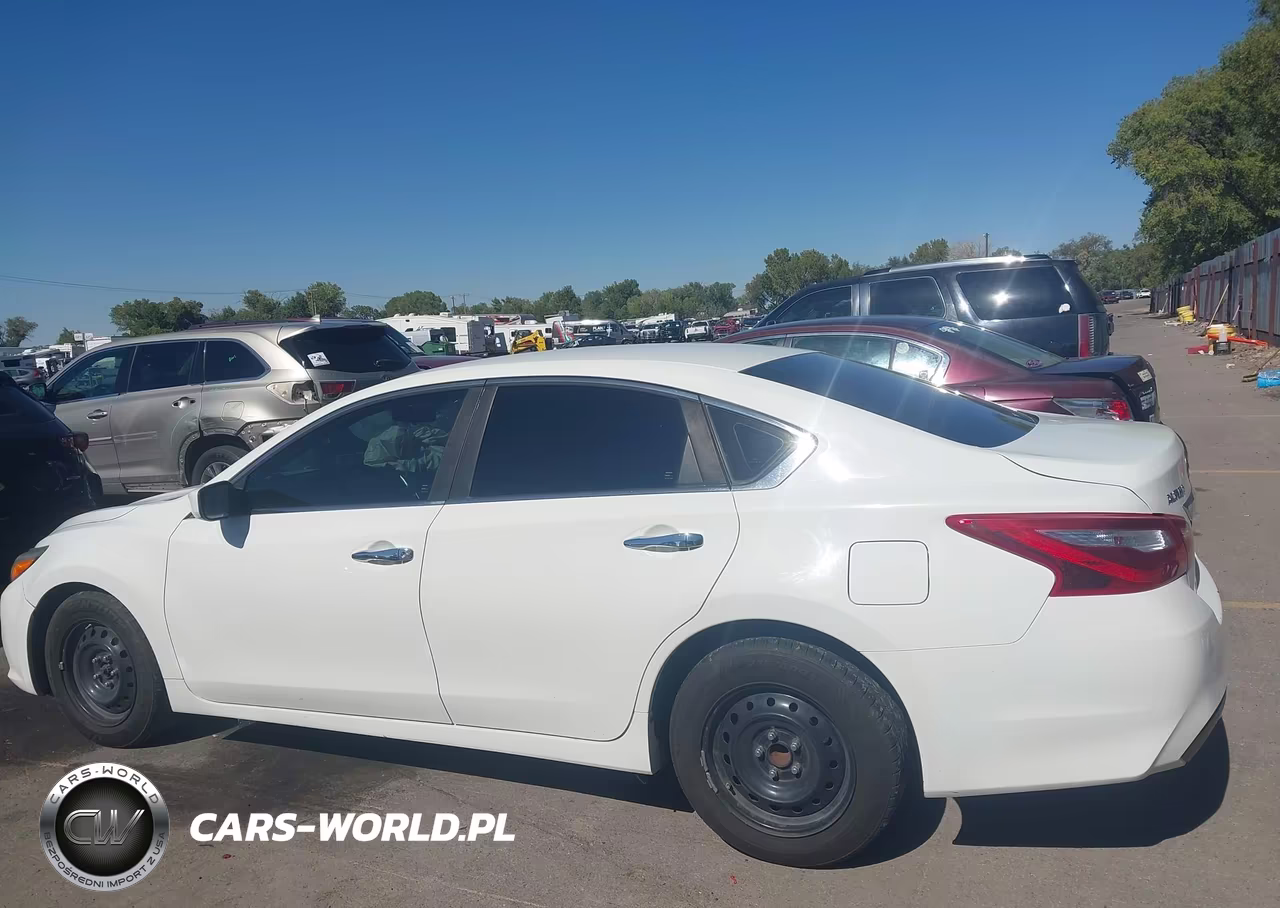 2017 Nissan Altima 2.5 S VIN:1N4AL3AP7HN352098 - 14