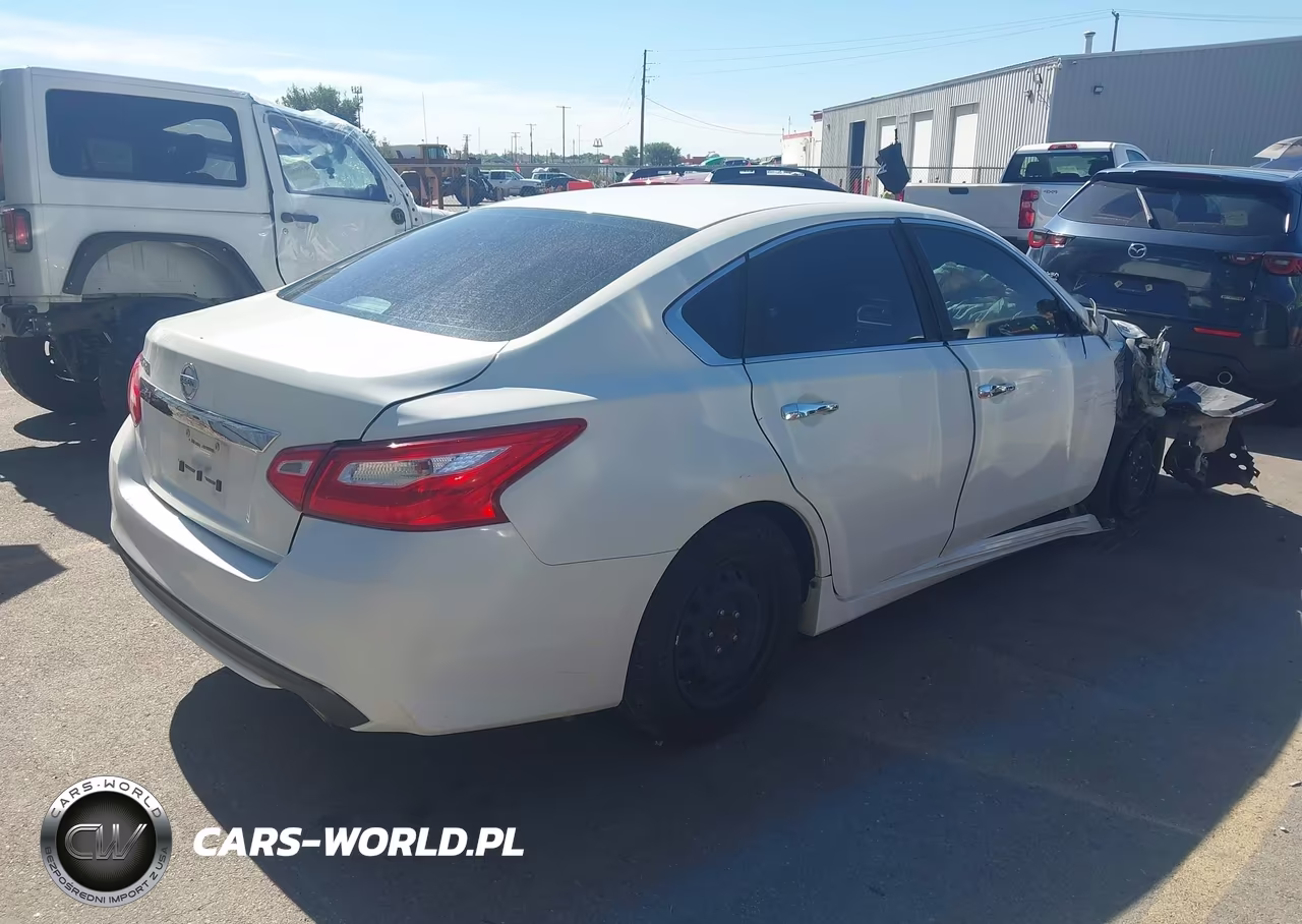2017 Nissan Altima 2.5 S VIN:1N4AL3AP7HN352098 - 4