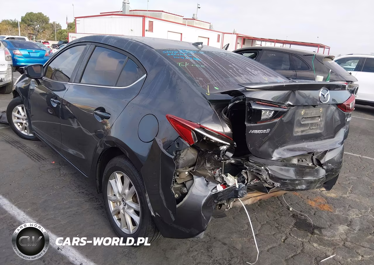 2015 Mazda Mazda3 I Grand Touring VIN:3MZBM1W7XFM218828 - 3