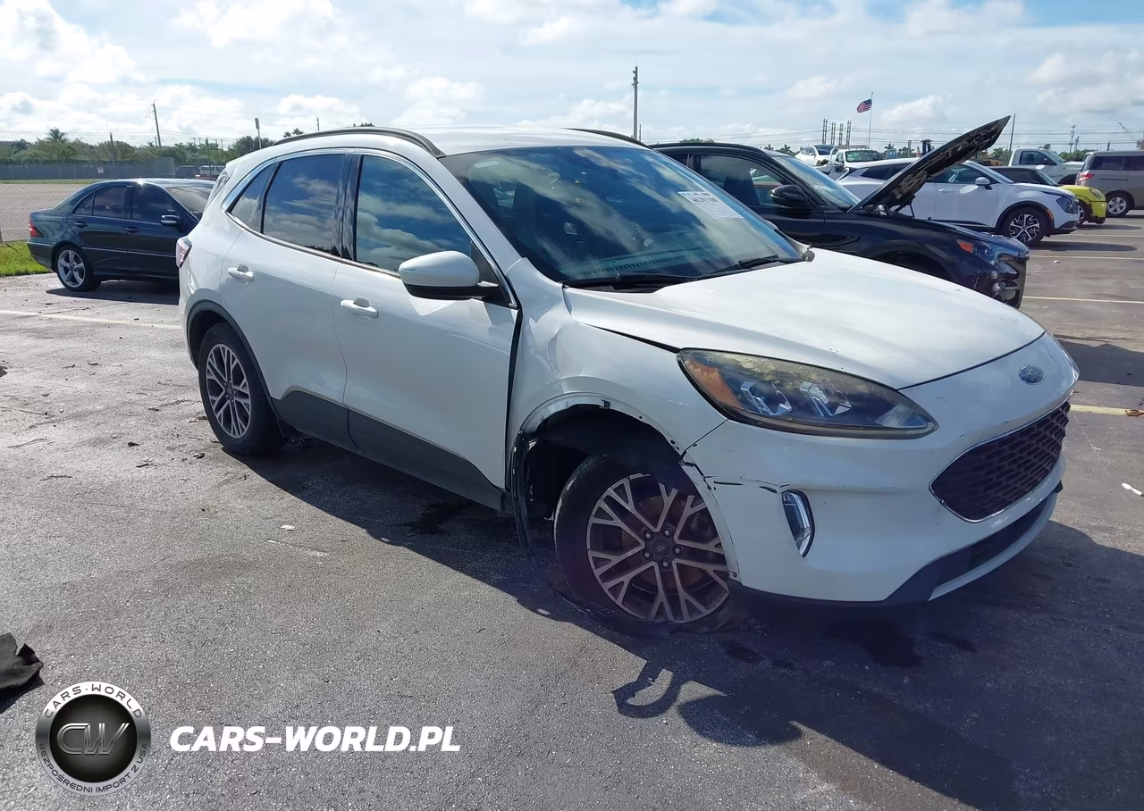 2020 Ford Escape Sel