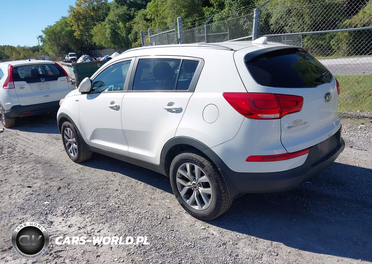 2015 Kia Sportage Lx VIN:KNDPBCACXF7773240 - 3