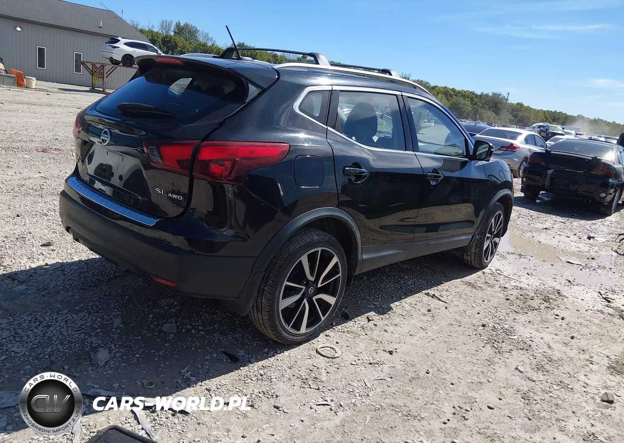 2018 Nissan Rogue Sport Sl VIN:JN1BJ1CR8JW600689 - 4