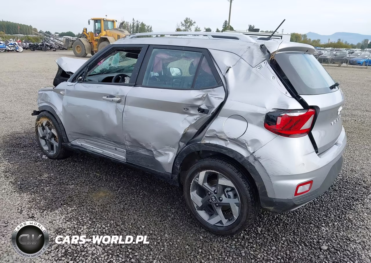 2026 Hyundai Venue Sel VIN:KMHRC8A31TU480726 - 3