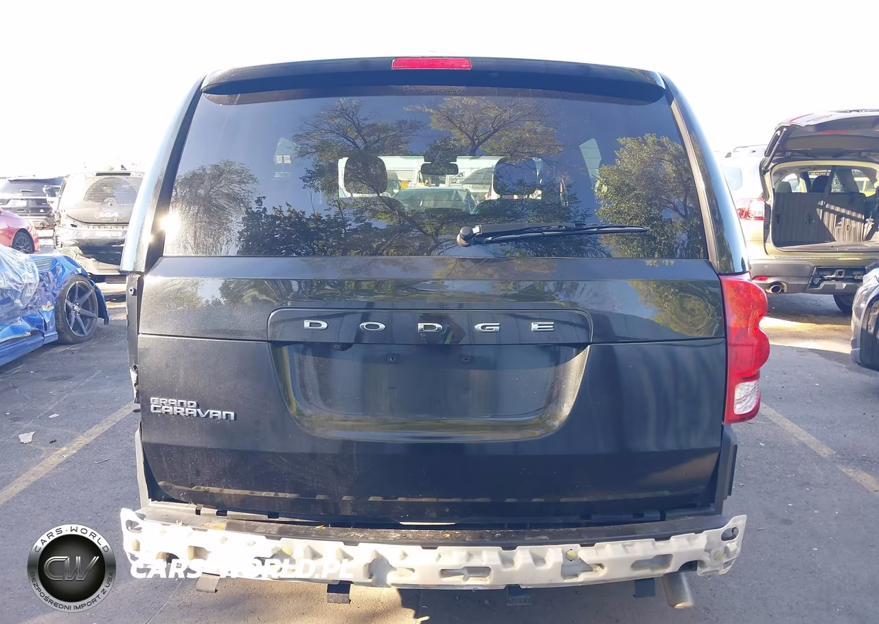 2019 Dodge Grand Caravan Gt VIN:2C4RDGEG3KR692113 - 17