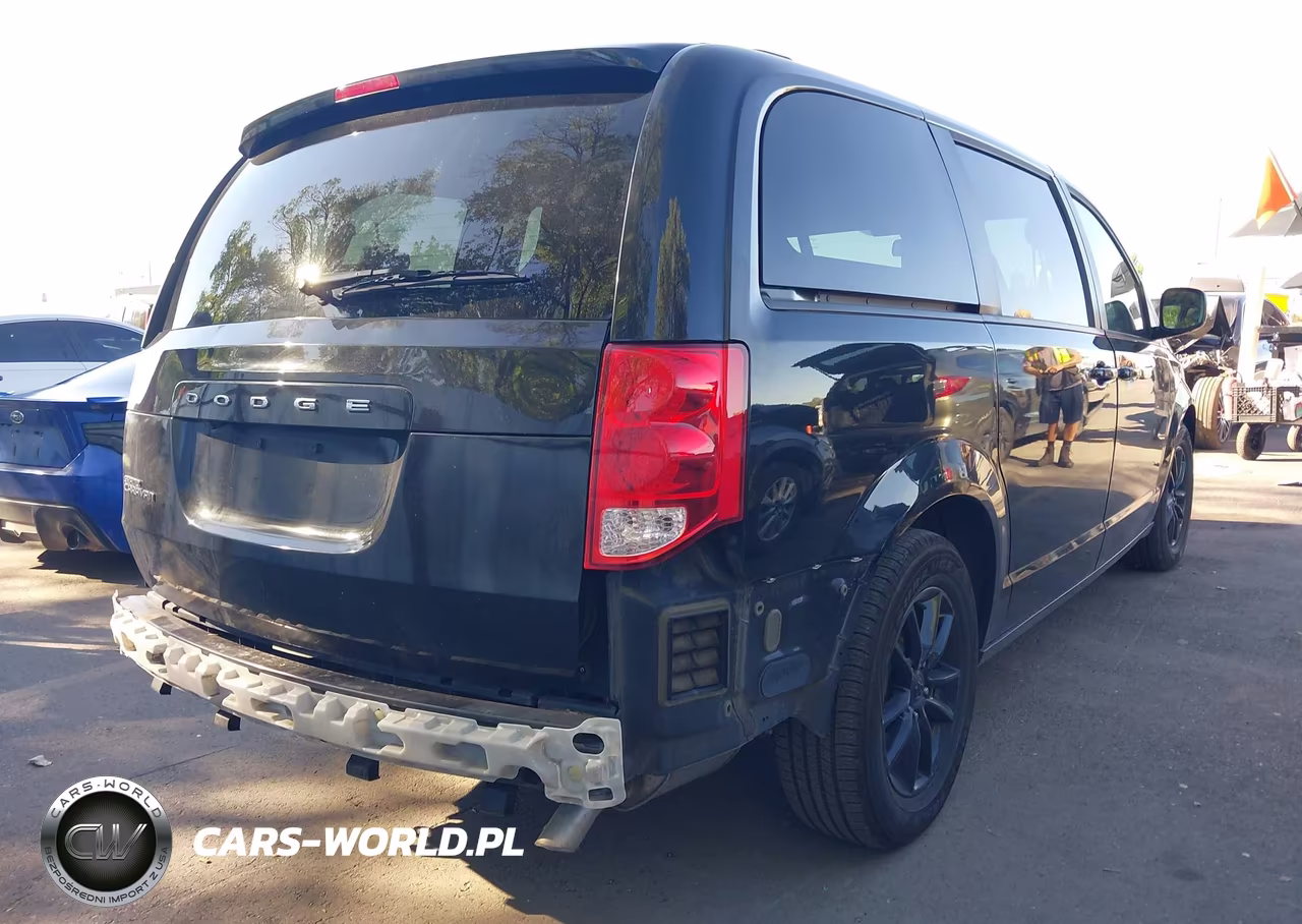 2019 Dodge Grand Caravan Gt VIN:2C4RDGEG3KR692113 - 4