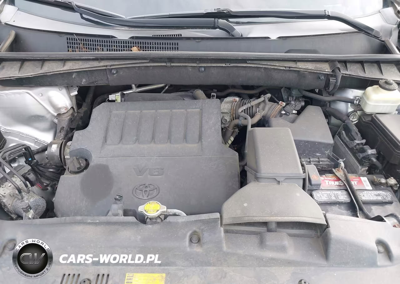 2015 Toyota Highlander Le Plus V6 VIN:5TDBKRFH1FS173486 - 10