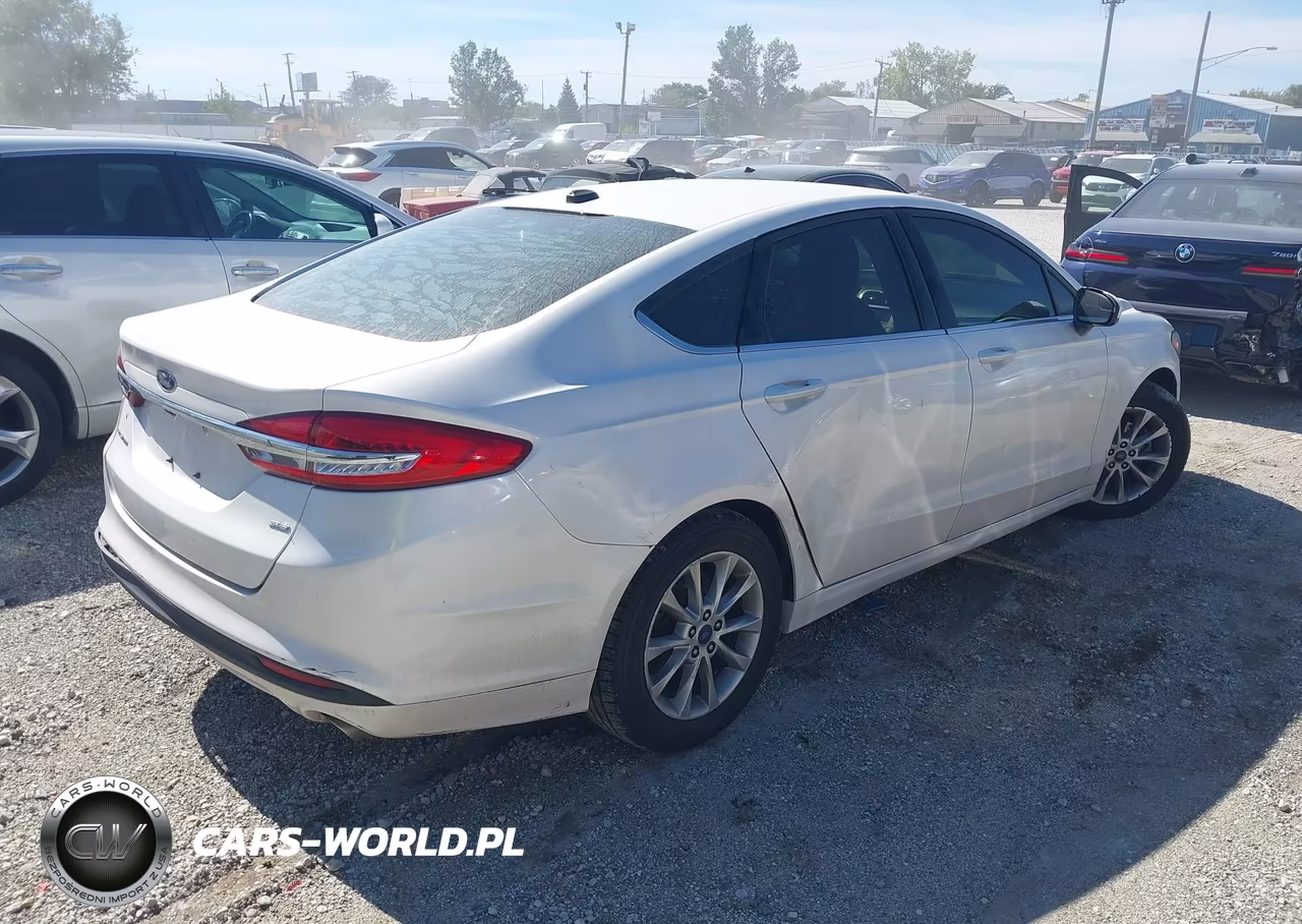 2017 Ford Fusion Se VIN:3FA6P0H70HR291026 - 4