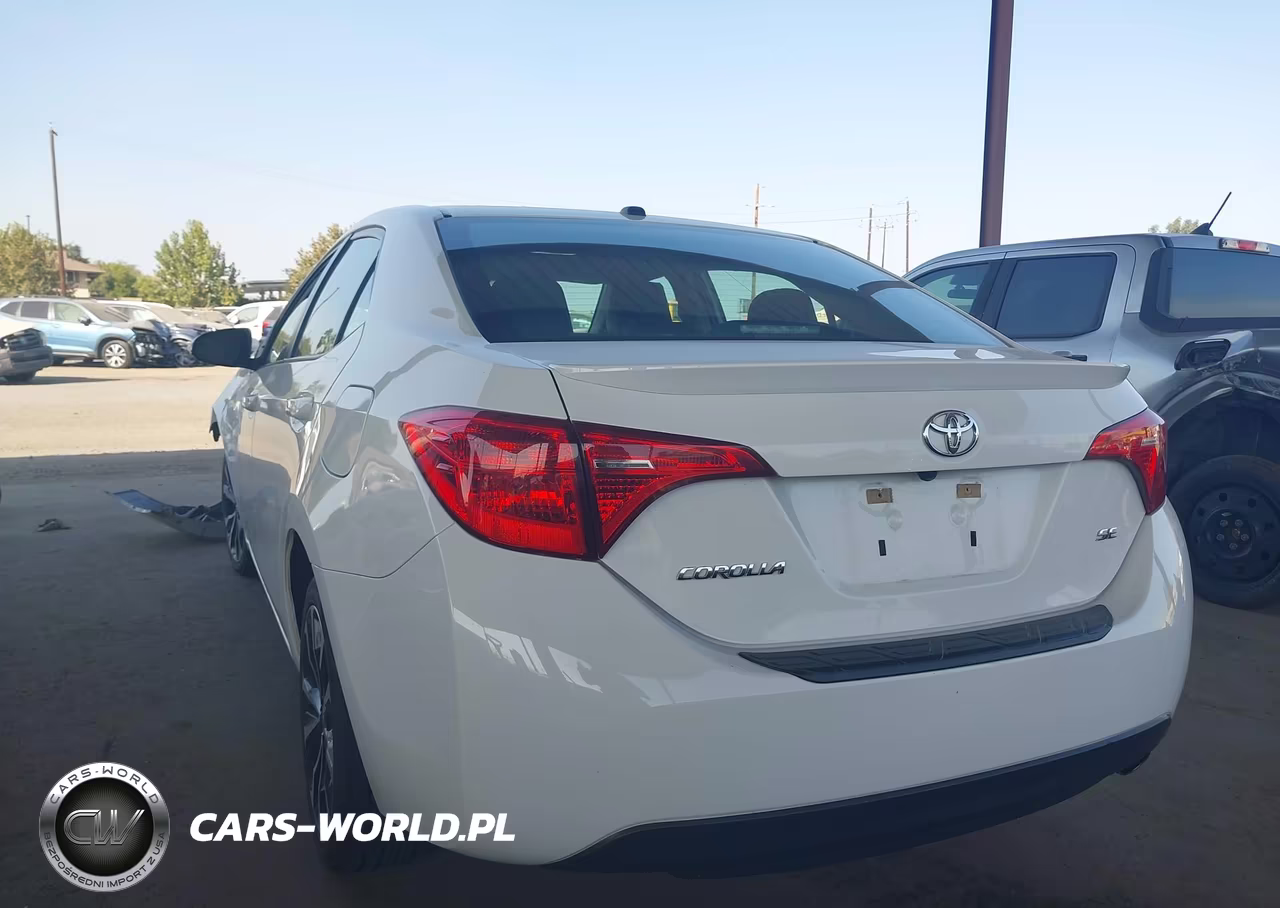 2017 Toyota Corolla Se VIN:5YFBURHEXHP604982 - 3