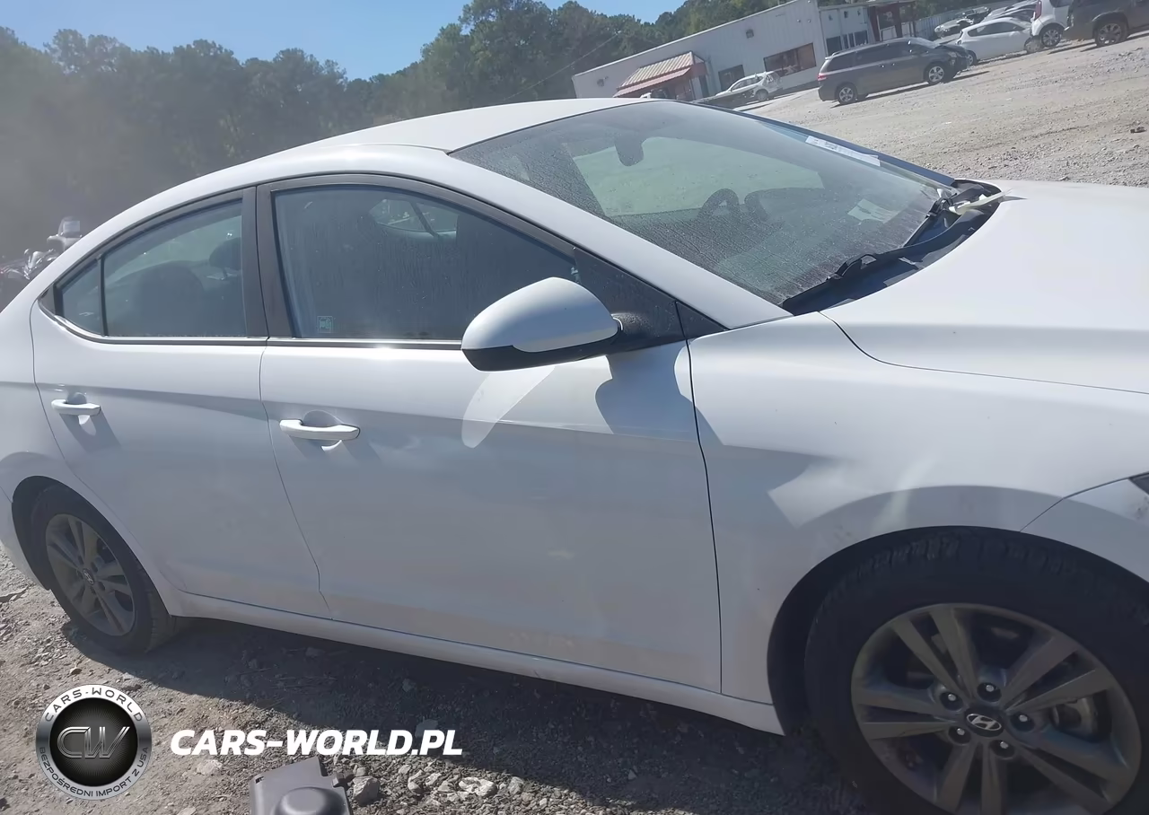 2018 Hyundai Elantra Sel VIN:5NPD84LF1JH388510 - 13