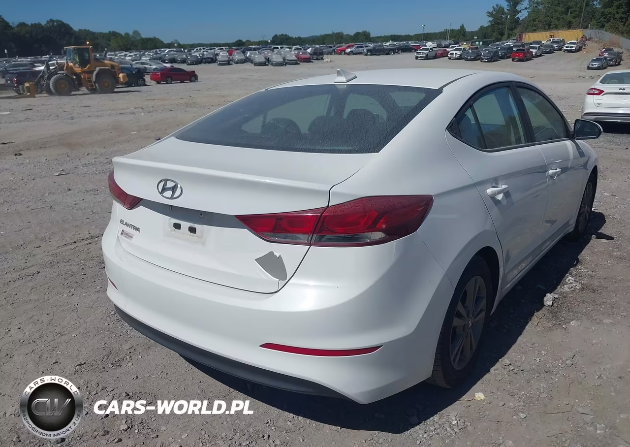 2018 Hyundai Elantra Sel VIN:5NPD84LF1JH388510 - 4