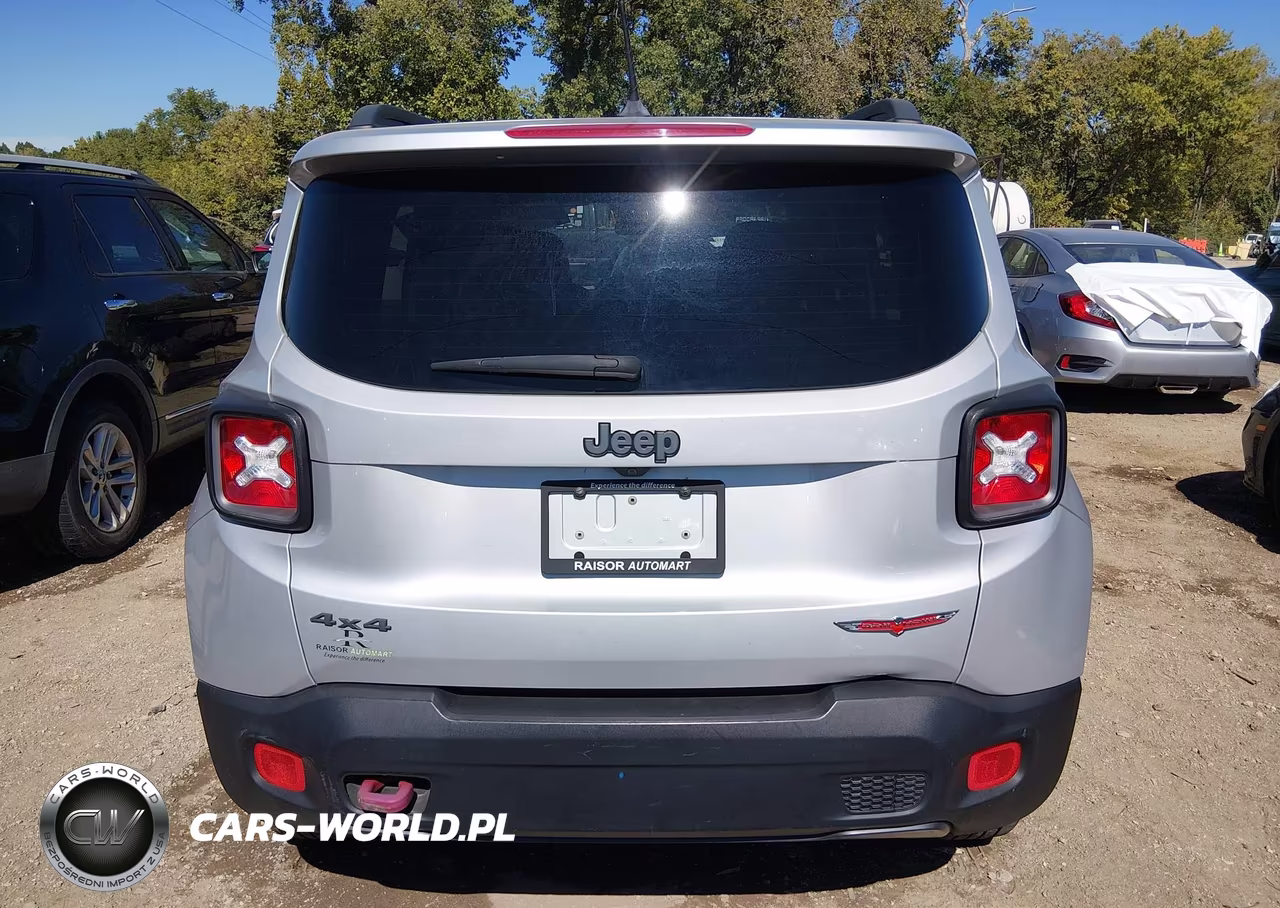 2017 Jeep Renegade Trailhawk 4X4 VIN:ZACCJBCB5HPF25841 - 16