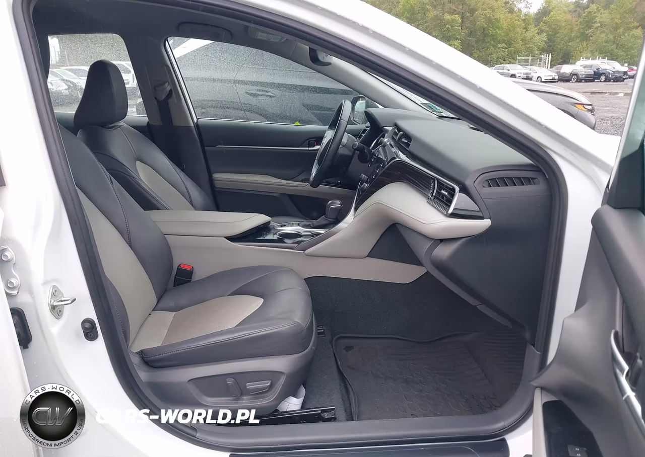 2020 Toyota Camry Xle VIN:4T1F11AK9LU949990 - 5