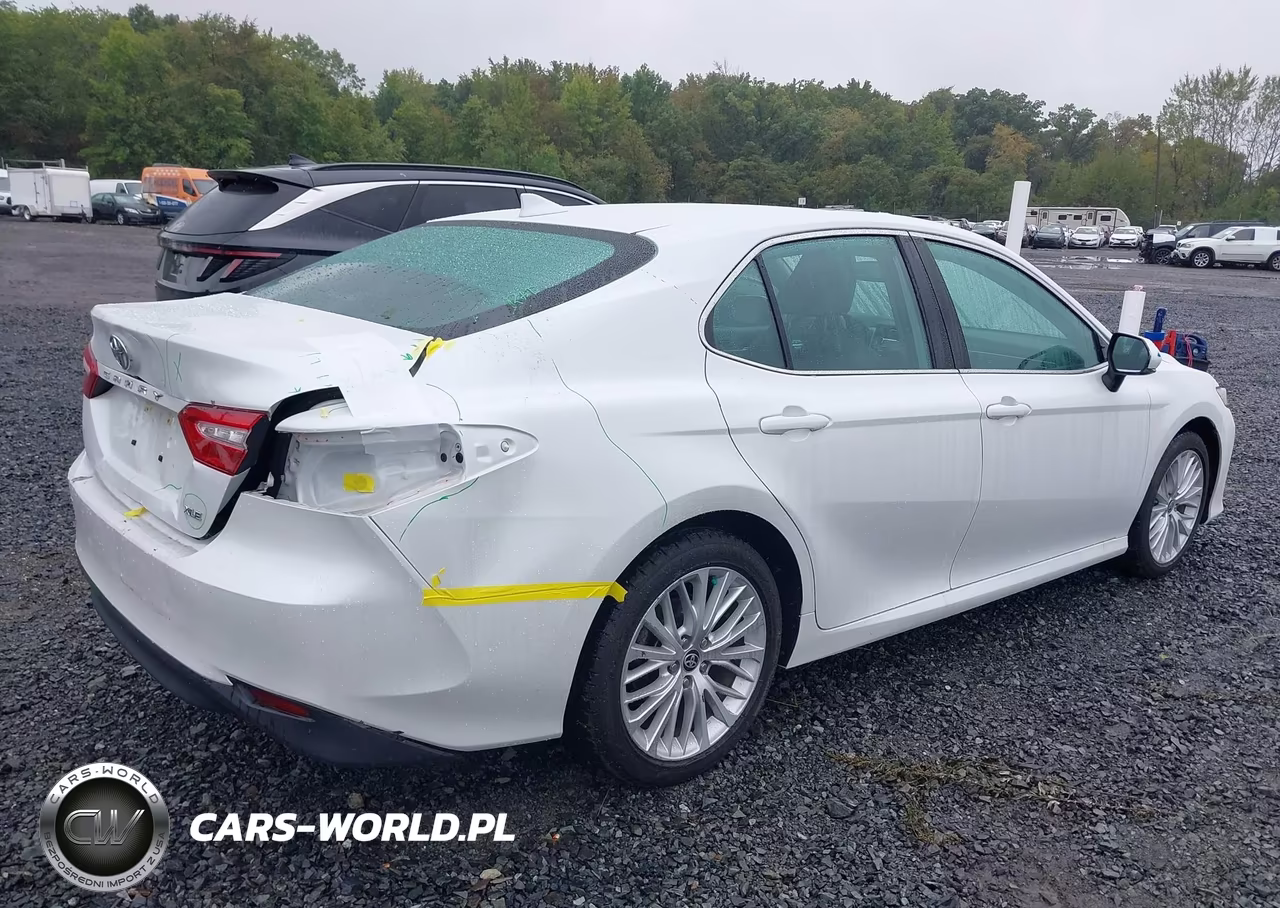 2020 Toyota Camry Xle VIN:4T1F11AK9LU949990 - 6