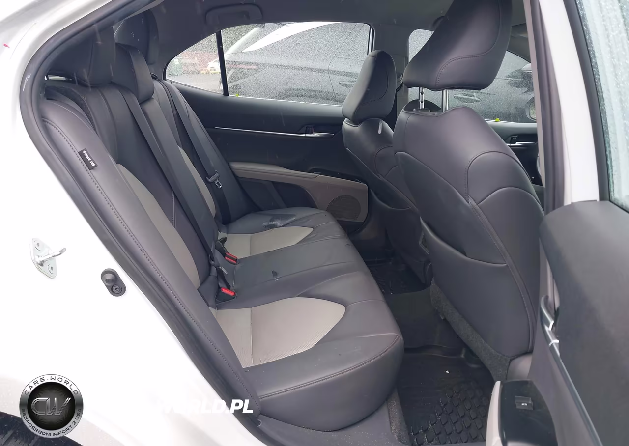 2020 Toyota Camry Xle VIN:4T1F11AK9LU949990 - 8