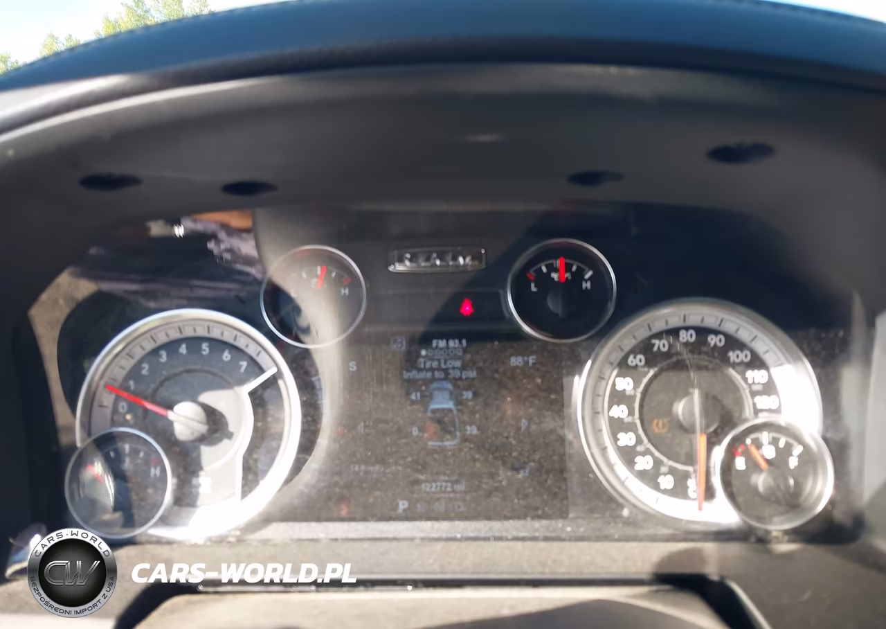 2017 Ram 1500 Sport VIN:1C6RR7UT9HS858150 - 7