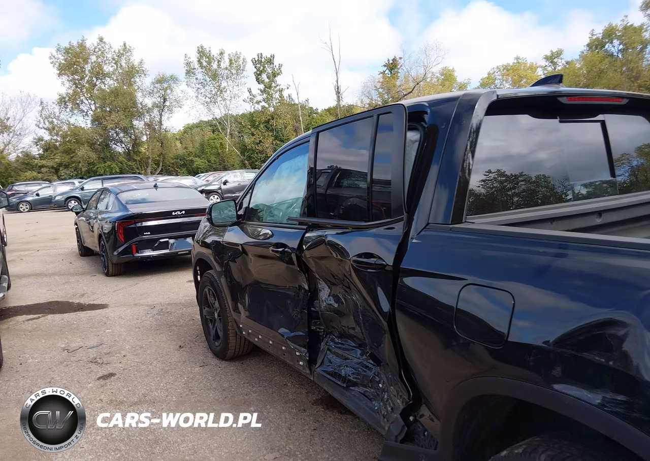 2022 Honda Ridgeline Black Edition VIN:5FPYK3F84NB009733 - 14