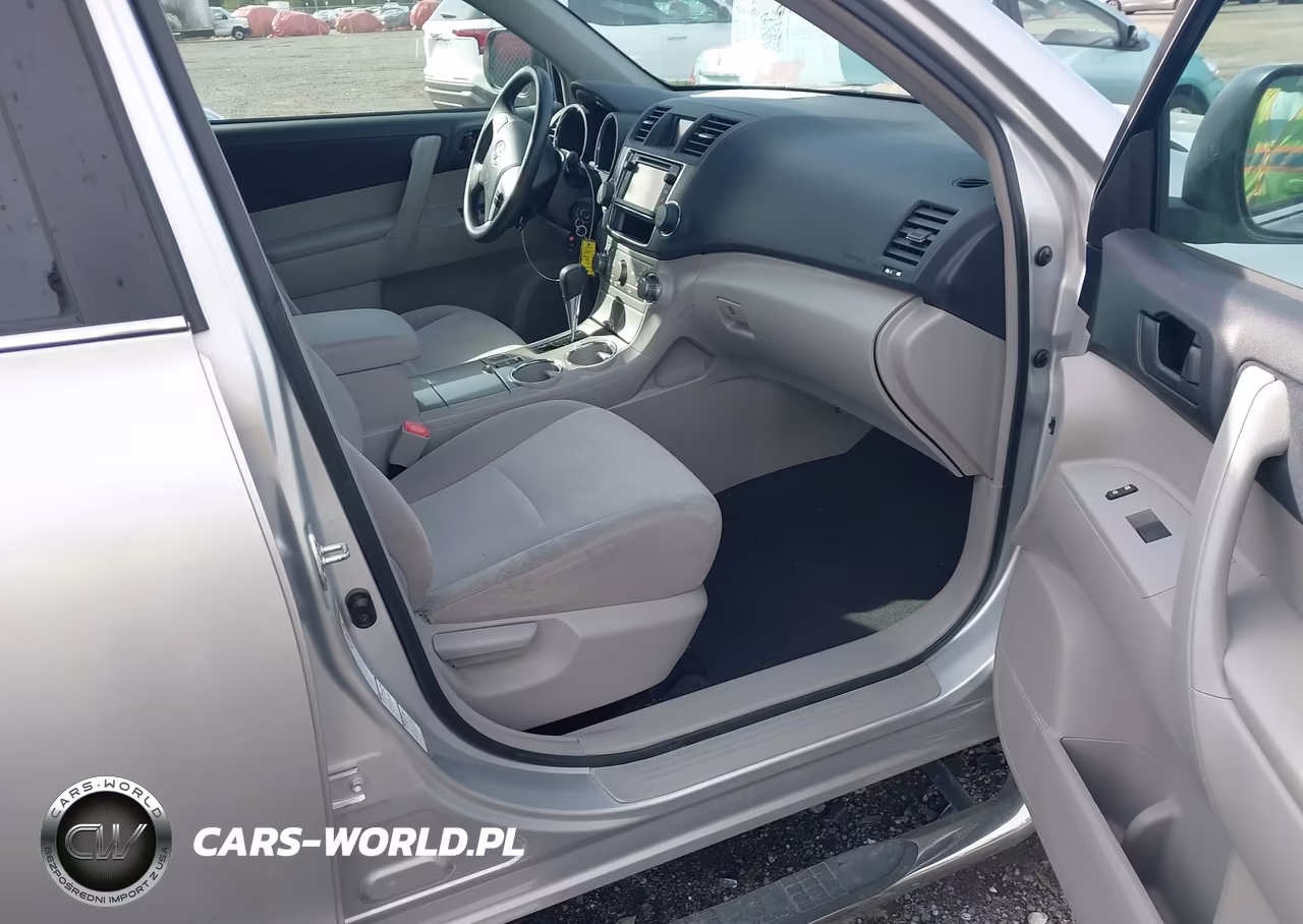 2013 Toyota Highlander Base V6 VIN:5TDBK3EH7DS252009 - 5