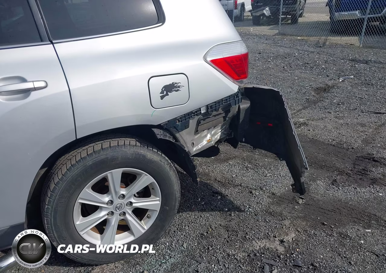 2013 Toyota Highlander Base V6 VIN:5TDBK3EH7DS252009 - 6