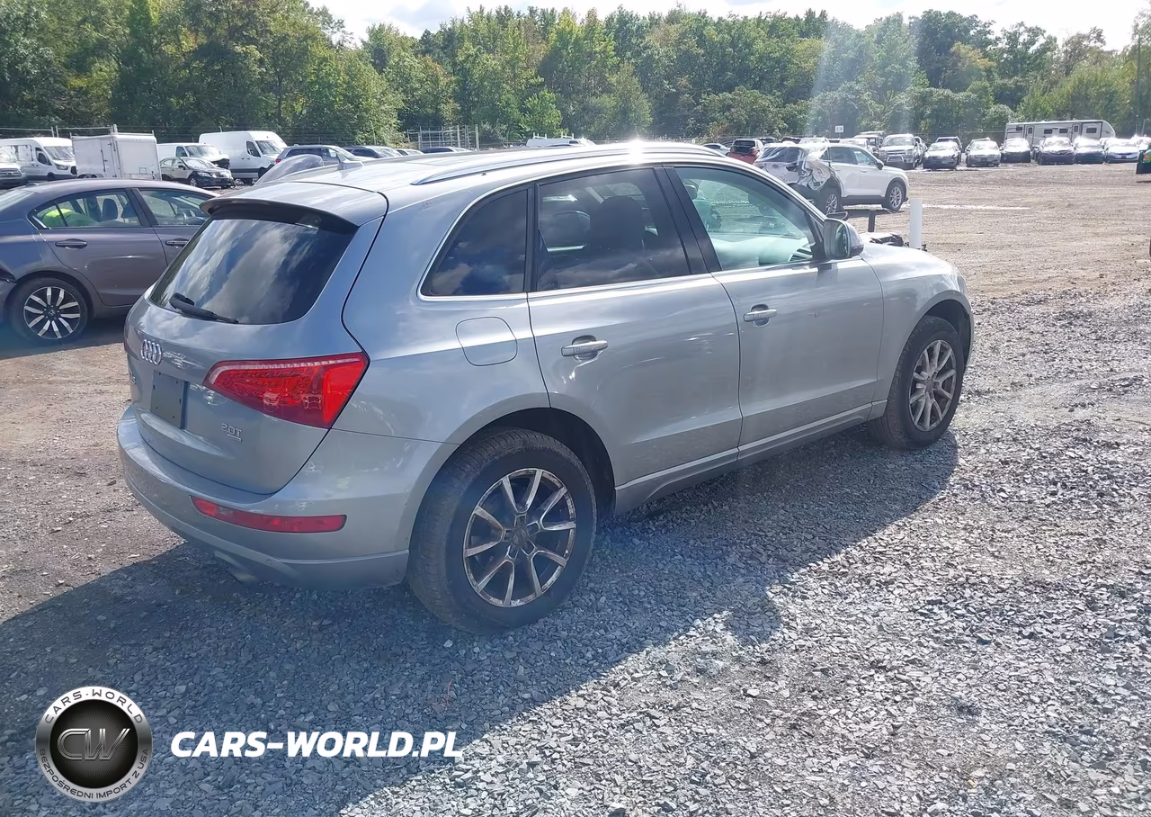 2011 Audi Q5 2.0T Premium VIN:WA1LFAFP5BA069425 - 4