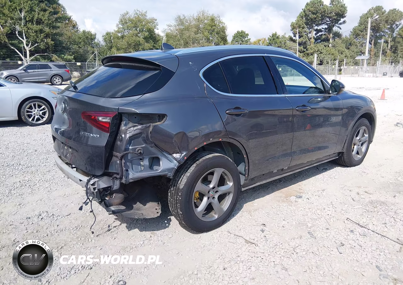 2018 Alfa Romeo Stelvio Awd VIN:ZASFAKANXJ7B84750 - 4