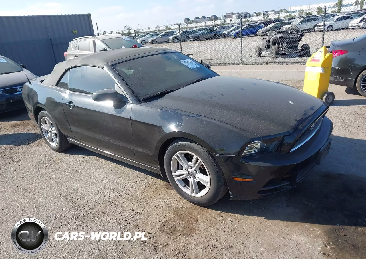 2014 Ford Mustang V6